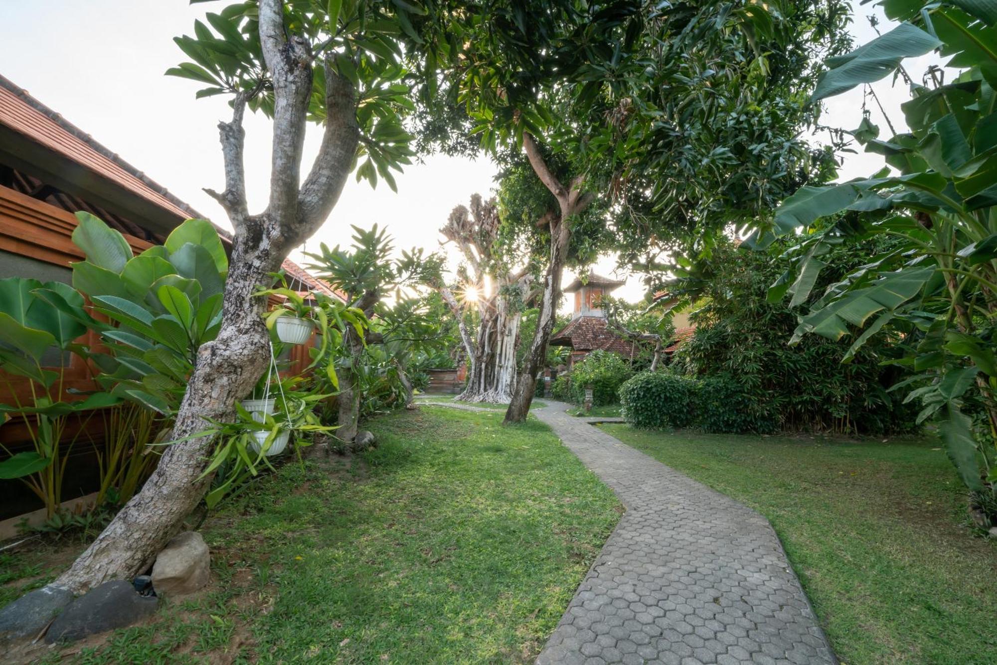 Three Brothers Bungalows & Villas Legian  Luaran gambar